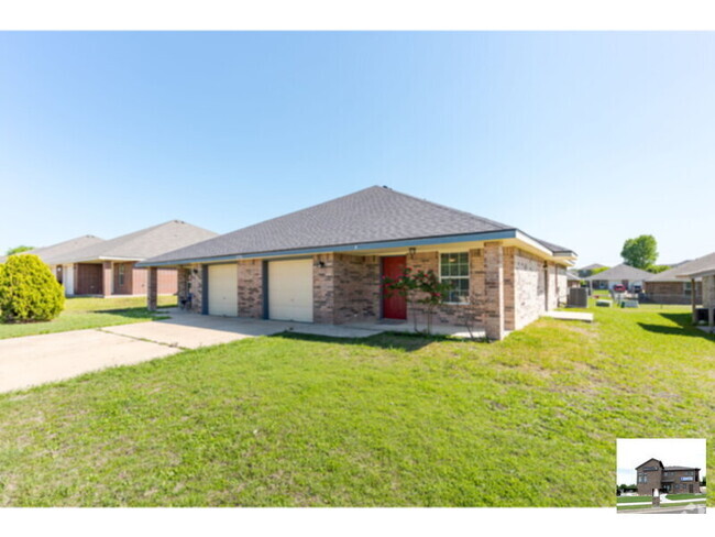 Building Photo - 2706 Lucille Dr Rental
