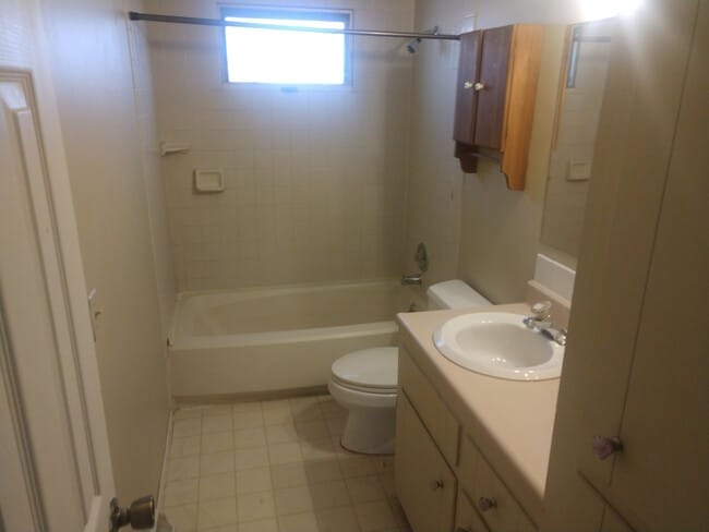 Photo - 2045 Old Valley Ct SE