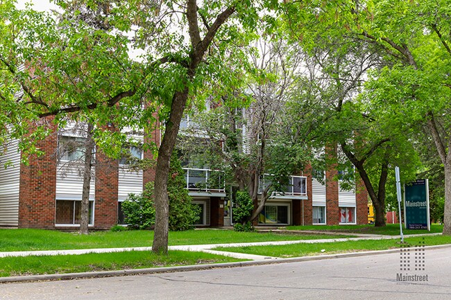 Photo - Skyview Manor