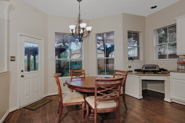 Photo - 50 N Lansdowne Cir
