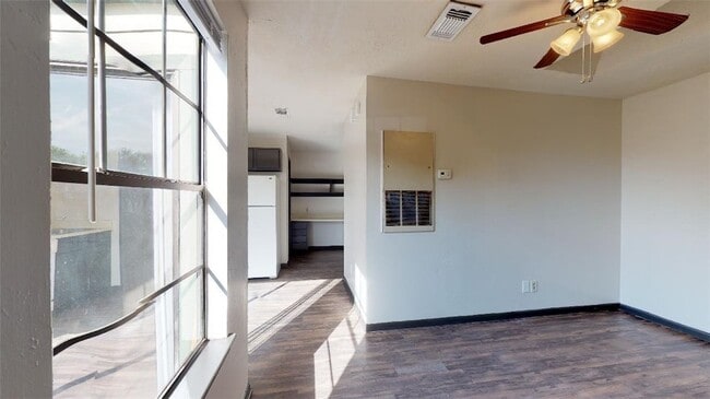 Photo - 725 Peppertree Dr Unit 30