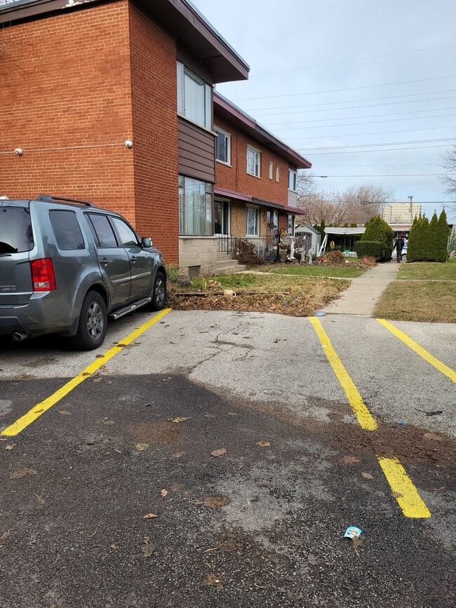 Photo - 4643 Church St