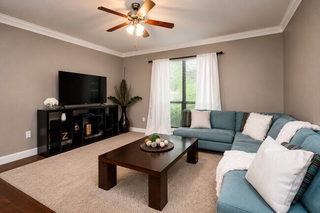 2299 Lone Star Dr Unit 101