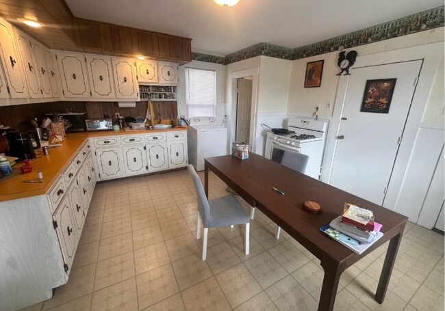 Photo - 543 Broadway Unit 2