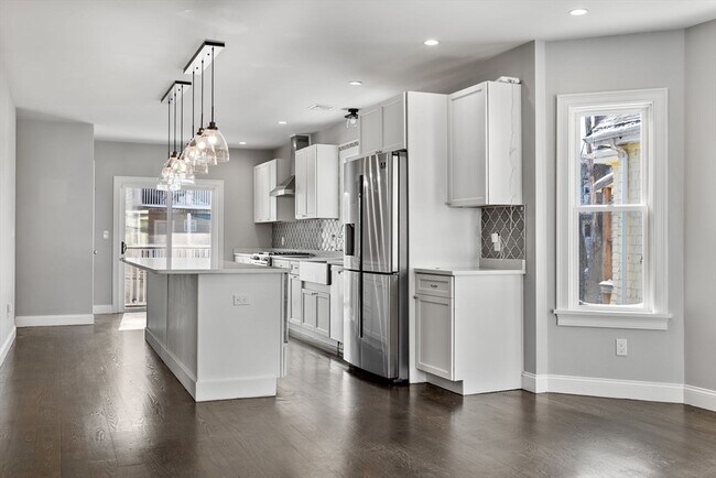 Photo - 83 Centre St Unit 2