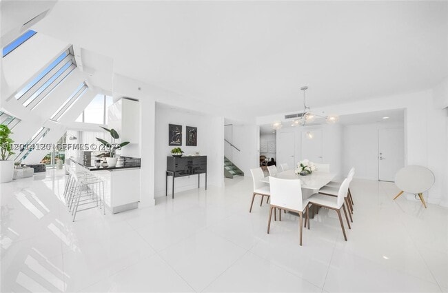 Photo - 2950 NE 188th St Unit 547