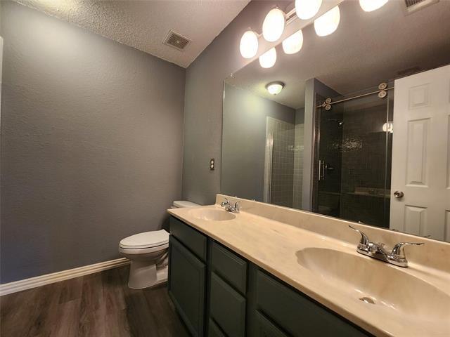 Photo - 514 Hollyberry Dr