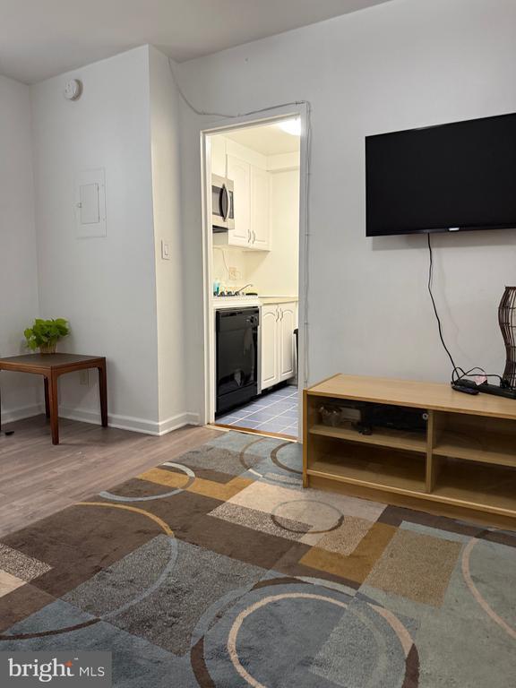Photo - 2141 I St NW