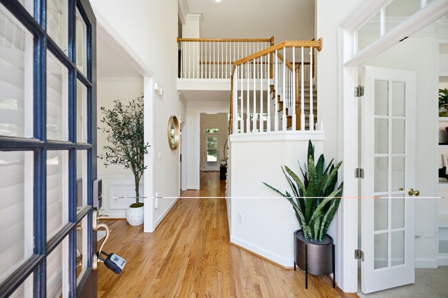 Photo - 5008 Highland Oaks Ct SE