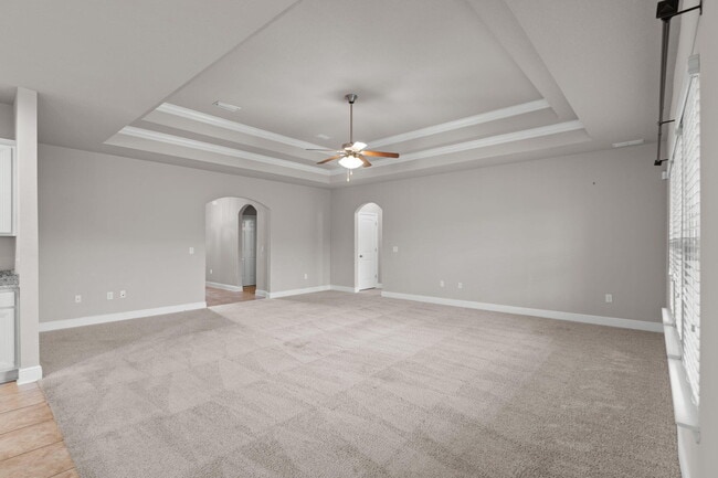 Photo - 523 Gadwell St