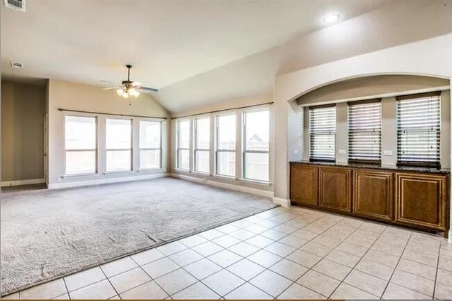 Photo - 6625 Thistle Wood Dr