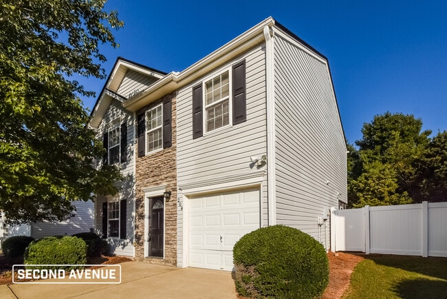 Building Photo - 208 Ilex Dr Rental