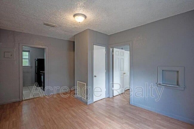 Photo - 1526 W 22nd St
