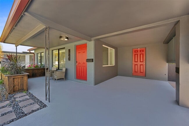 Building Photo - 380 NW 47th Ct