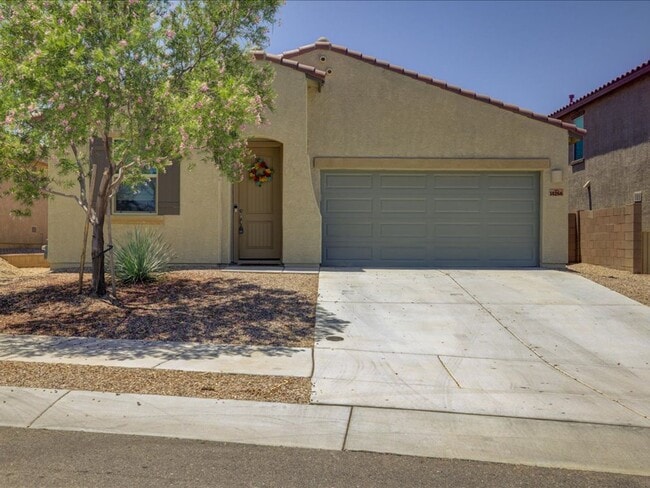 3 Bedroom 2 Bathroom - 3 Bedroom 2 Bathroom House