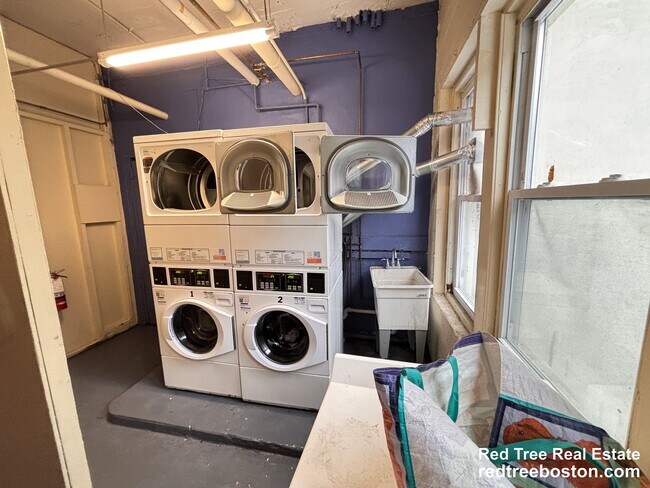 1687 Commonwealth Ave Unit 32