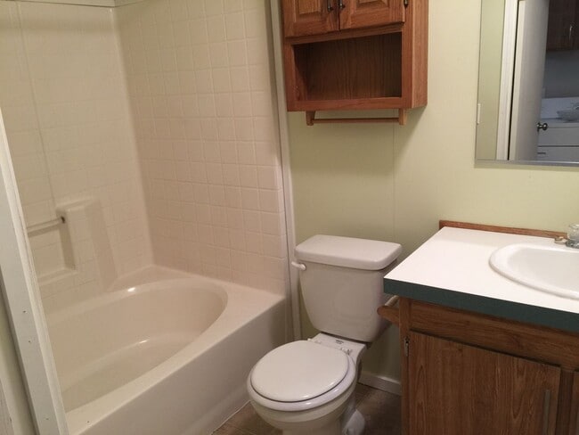 Photo - Nice manufactured home in North Pointe.