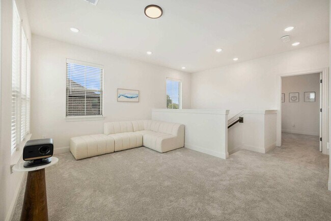 1505 W Whitney Ln Unit SI ID1255394P