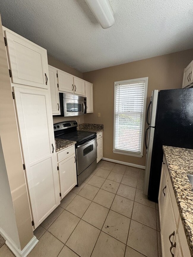 Photo - 730-108 Washington St.