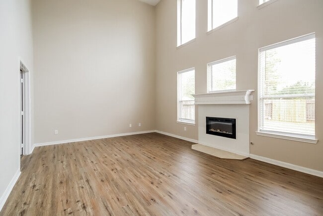 Photo - 13707 Broad Oaks Ln