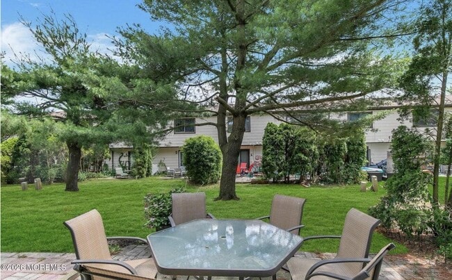 Photo - 1128 Sawmill Rd