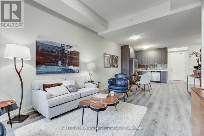 Photo - 150 Main St W Unit 807