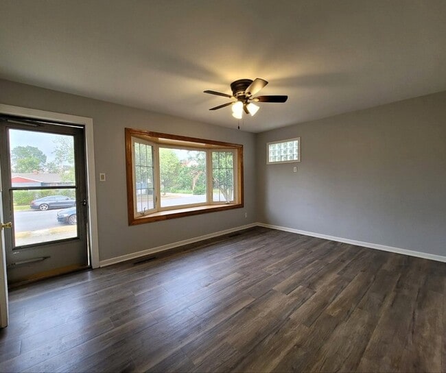 Photo - 2716 White Oak Ave