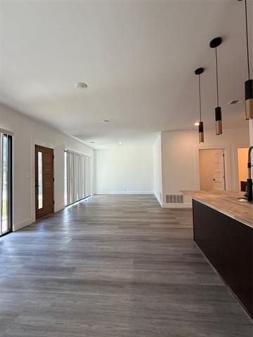 Photo - 2707 Carpenter Ave