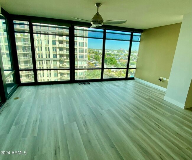 Photo - 4808 N 24th St Unidad 902