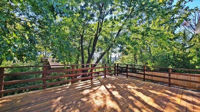 Photo - 2619 S Joyce St