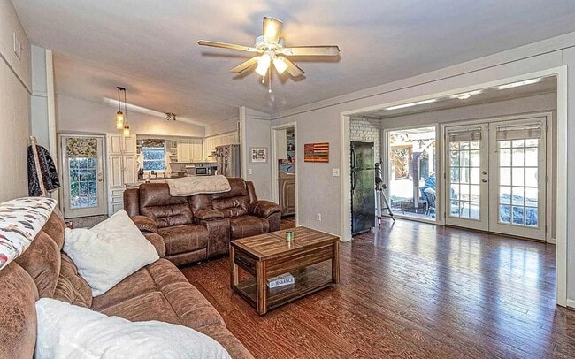 Photo - Beautiful and Remodeled Midtown Home!!!!!