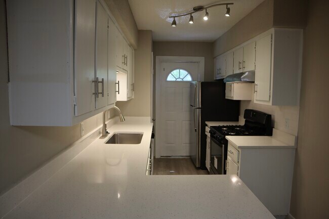 Photo - 04 Flats of Austin