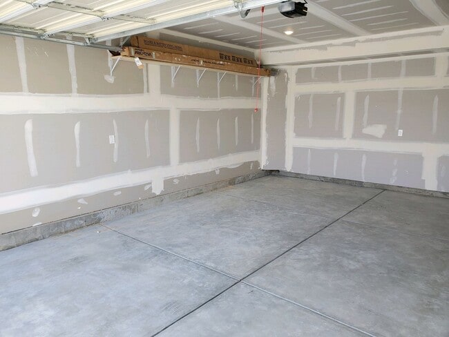 Photo - 1124 Tulip Dr