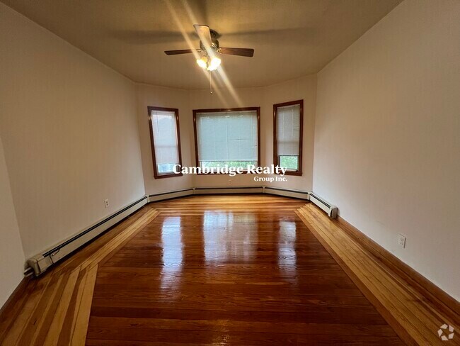 Building Photo - 6 Boston Ave Unit T Rental