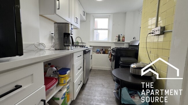 Photo - 1630 N Fairfield Ave Unit CH-2