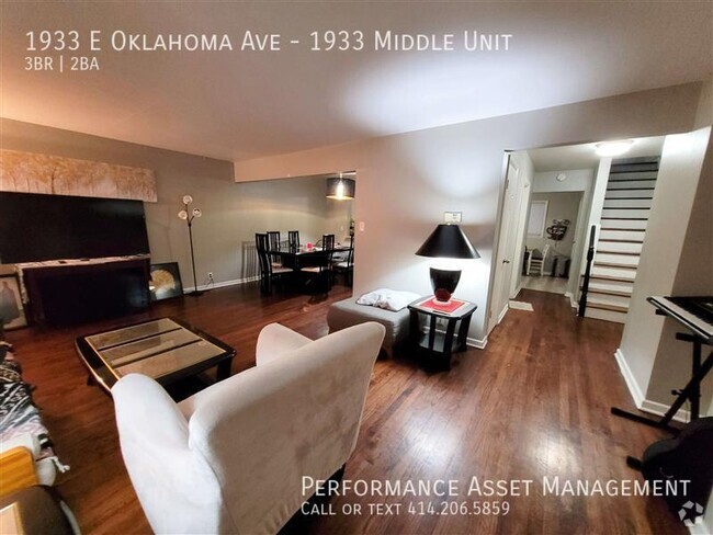 Building Photo - Spacious 3-Bed Bay view townhome Unit 1933 Middle