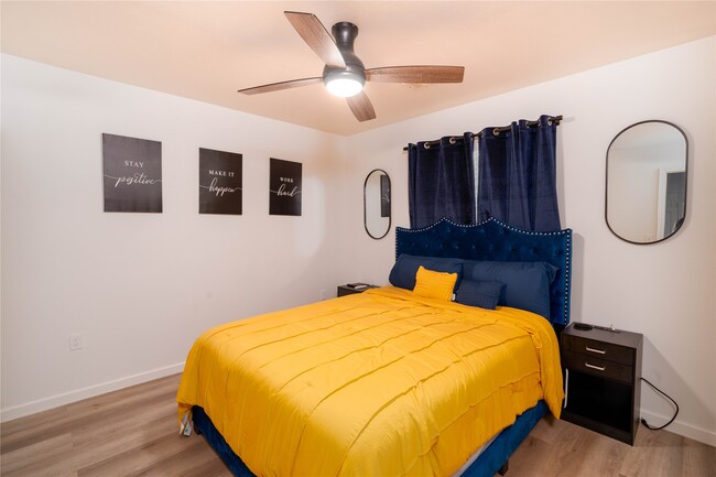 Photo - 4612 Hershe St