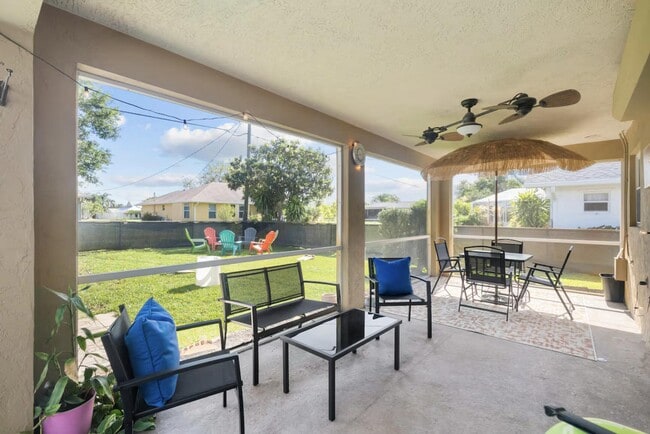 Photo - 730 SE White Ave