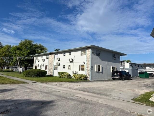 Building Photo - 4590 SW 67th Ave Unit 14 Rental