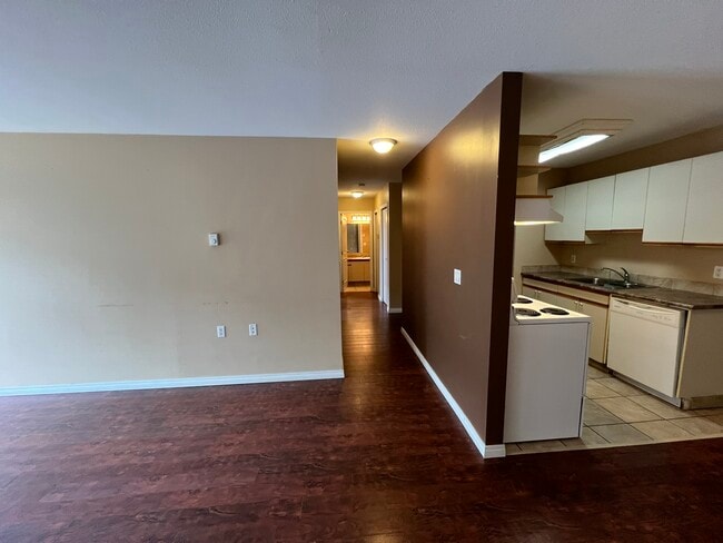 Photo - 3800-Street213 28a St