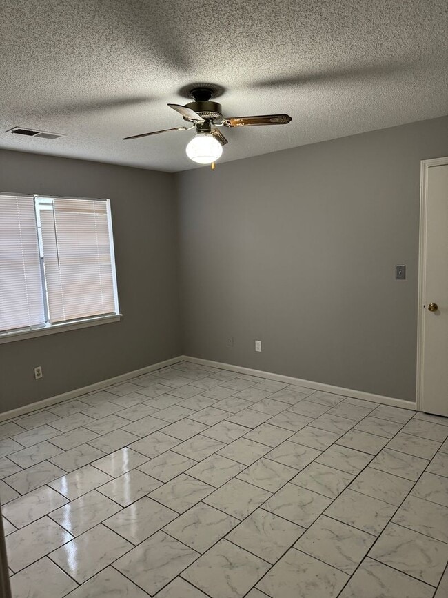 Photo - 331 E Gilmore St Unit 331 East Gilmore