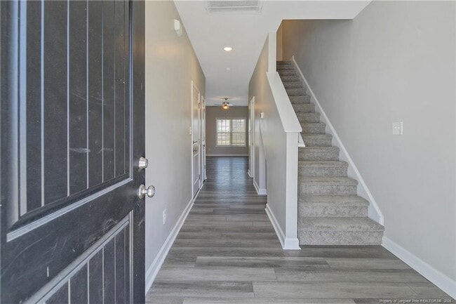 Photo - 395 Hicks Ave