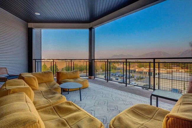 Sky Lounge