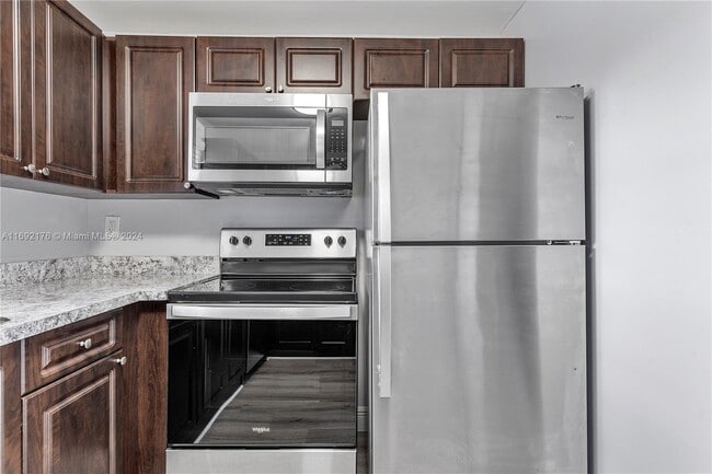Photo - 5820 NW 17th Pl Unit 112
