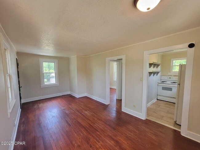 Photo - 131 Allen Ave