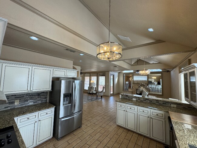 Photo - 1738 Hadbury Ln