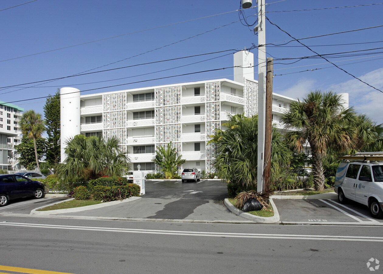 Photo - Bay Harbor Island