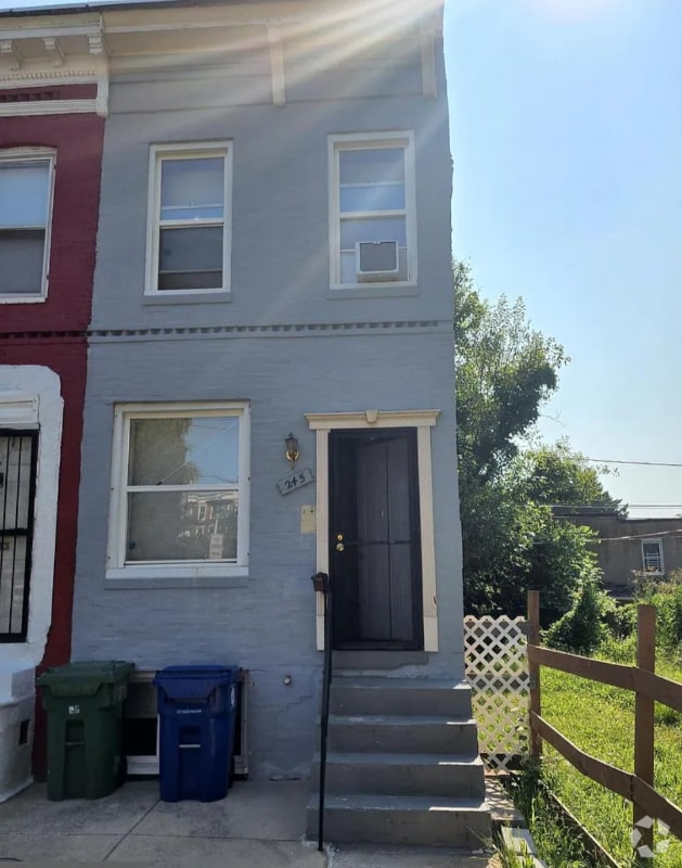 Building Photo - 245 N Bruce St Rental