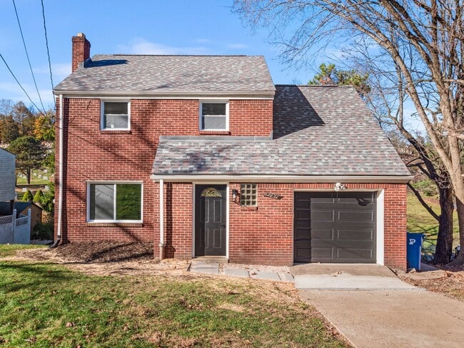 Building Photo - AVAILABLE NOW! STUNNING 3 BEDROOM IN PENN ... Rental