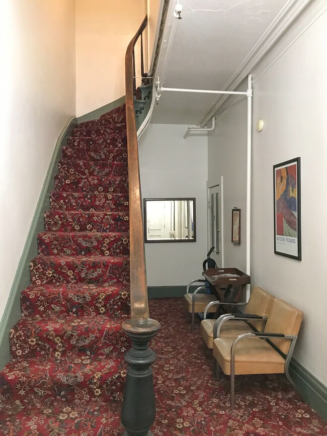 Photo - 706 E Juneau Ave